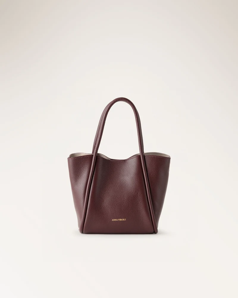 Prisca Plum