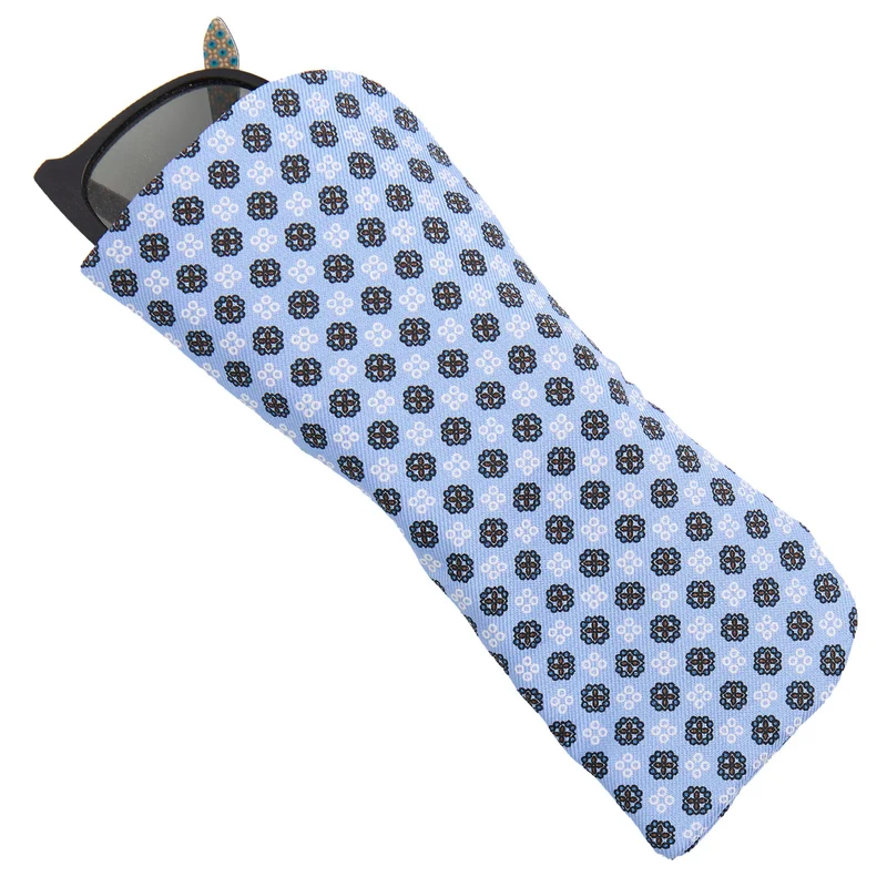 LIGHT BLUE GLASSES CASE