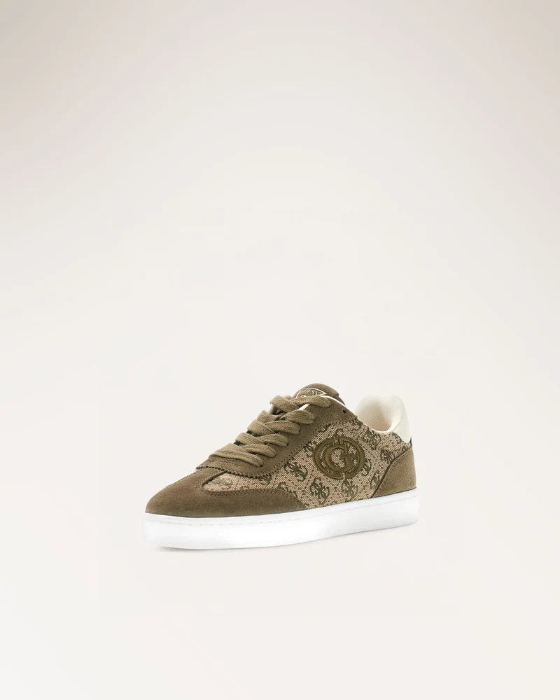 Jacek Beige