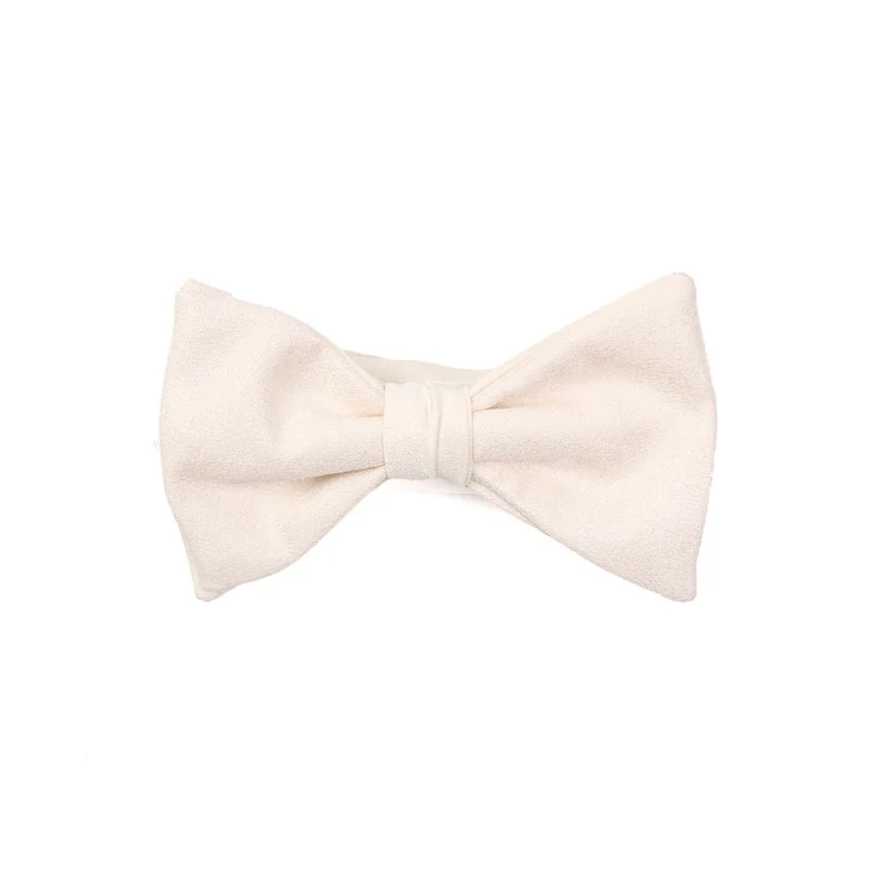 WHITE PRE-KNOTTED SILK SATIN BOWTIE