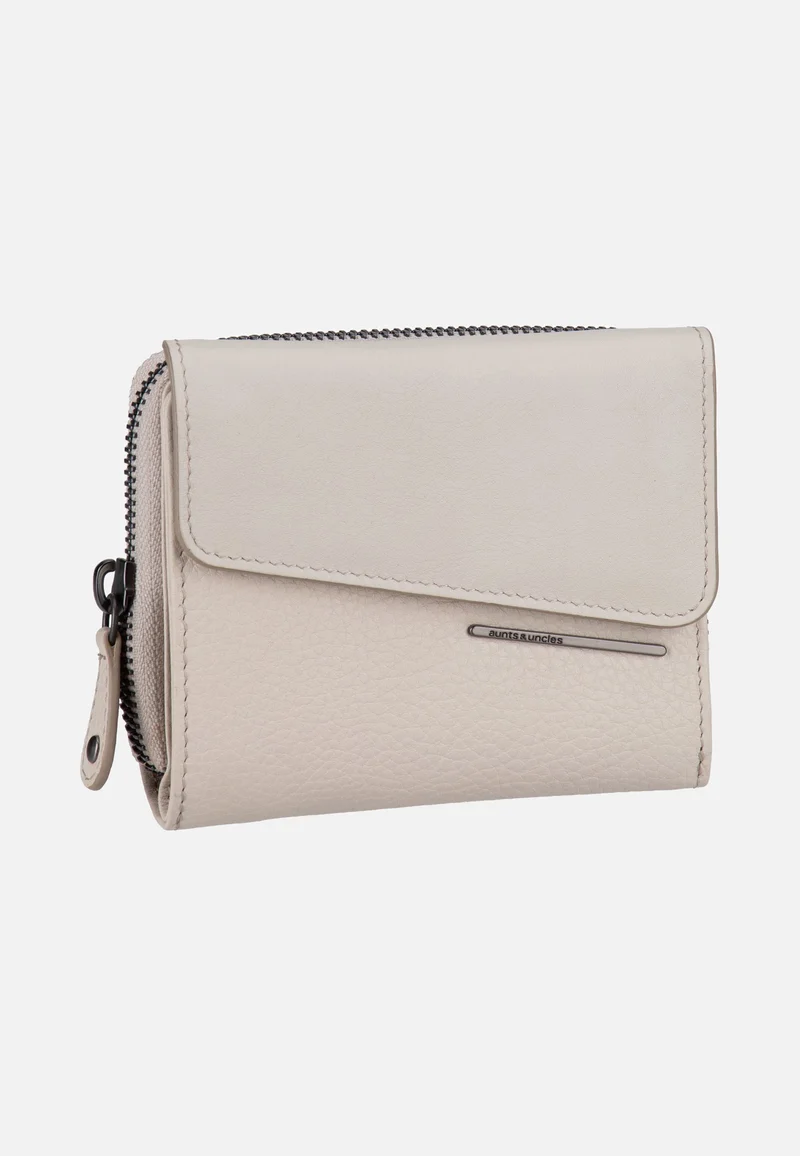 Celia Chalk - Wallet