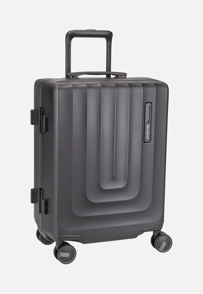 Focus 55/20 Spinner Matt Graphite - Suitcase